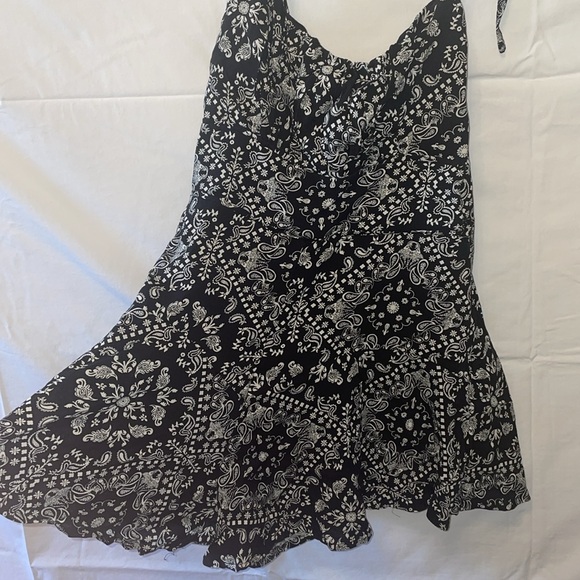 Mable | Black and White Paisley Romper | Size US Small - Picture 3 of 4